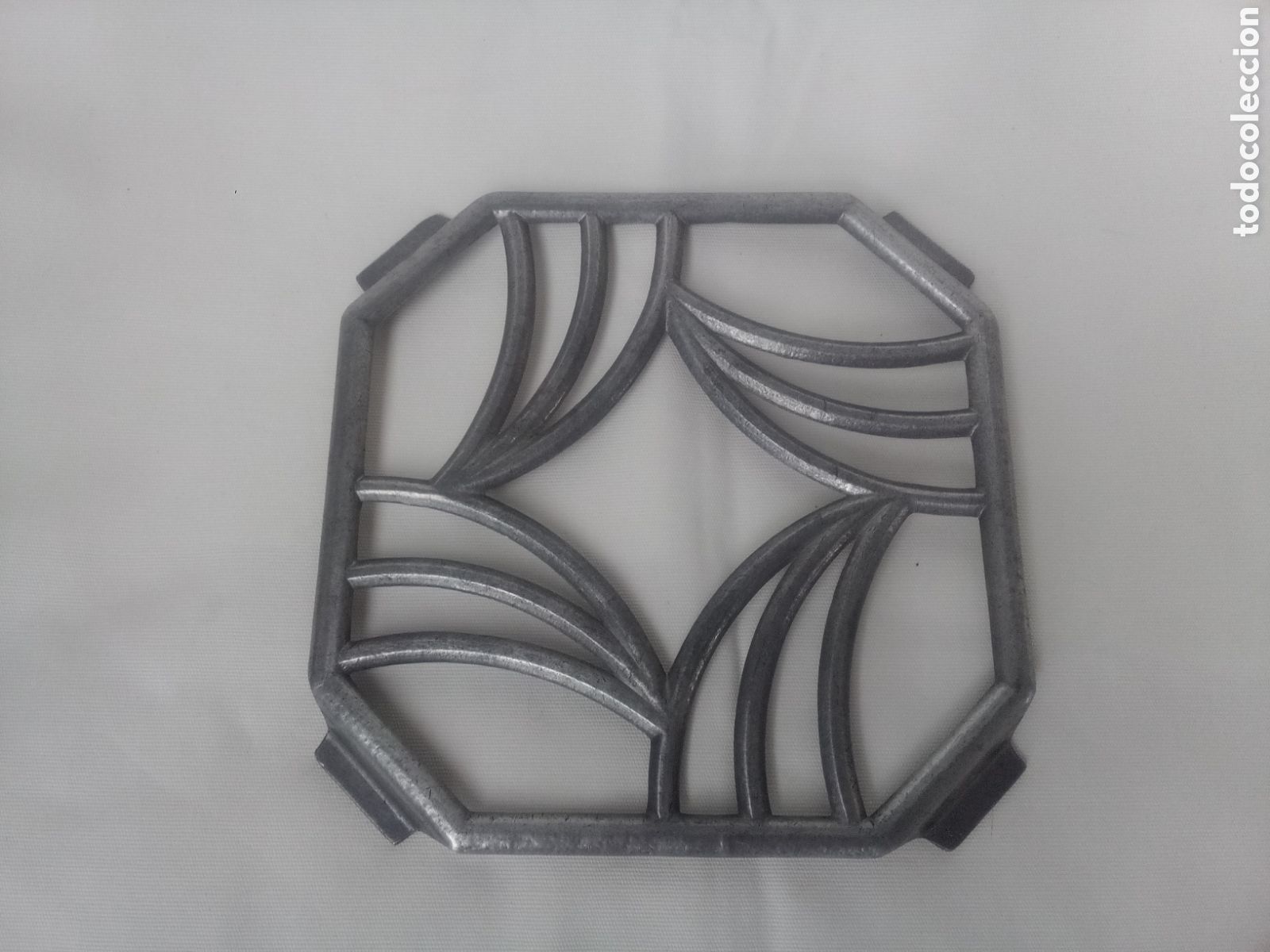 Antig&uuml;edades: SALVAMANTEL DE ALUMINIO ART DECO - FRANCIA