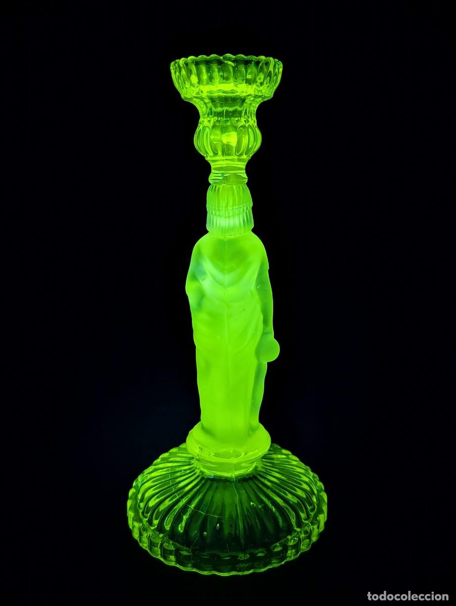 Antig&uuml;edades: Large torch-style candlestick &rdquo;The Water Carrier&rdquo; - Foto 3