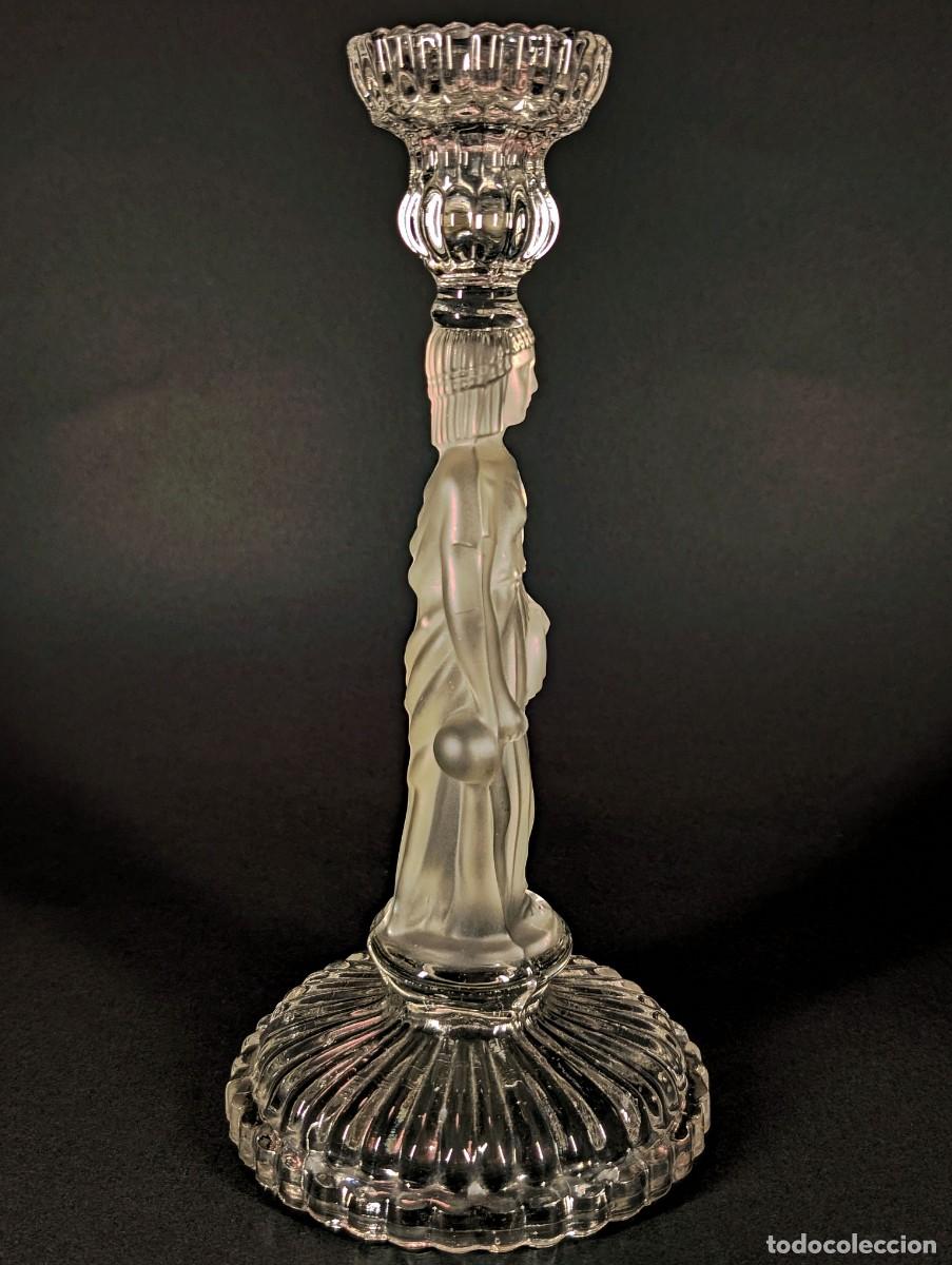 Antig&uuml;edades: Large torch-style candlestick &rdquo;The Water Carrier&rdquo; - Foto 6