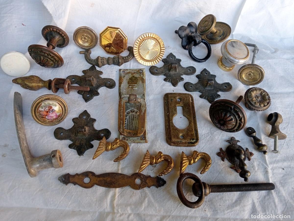 Antig&uuml;edades: LOTE TIRADORES, HERRAJES, ETC.. BRONCE ANTIGUOS SINFONIER, CAJONERA,MESITAS, APARADOR, VINTAGE