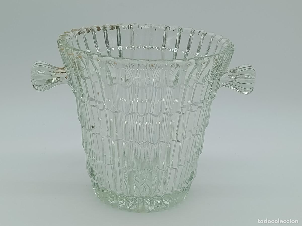 Antig&uuml;edades: CUBITERA CRISTAL TALLADO. 12CM ALTURA. BUEN ESTADO. MYJ.