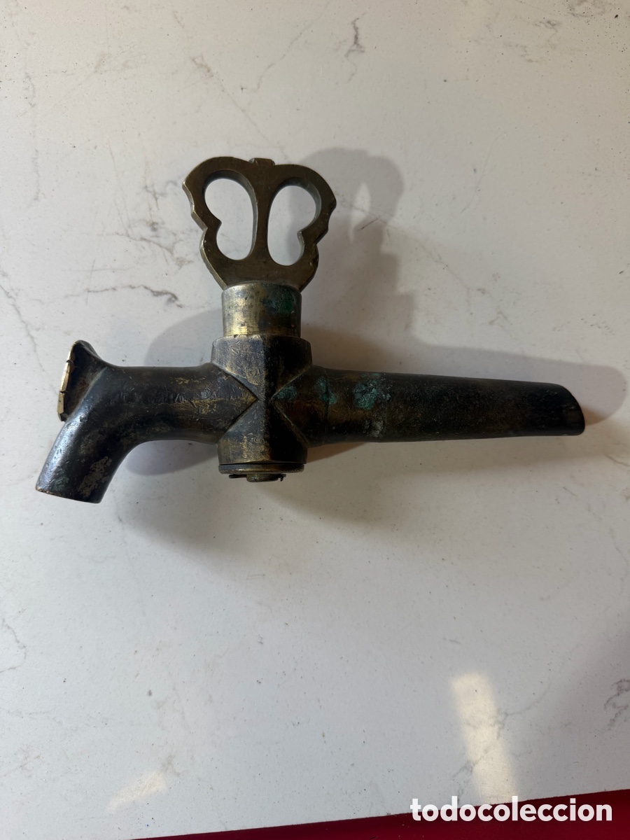 Antig&uuml;edades: Grifo antiguo lat&oacute;n/bronce vintage