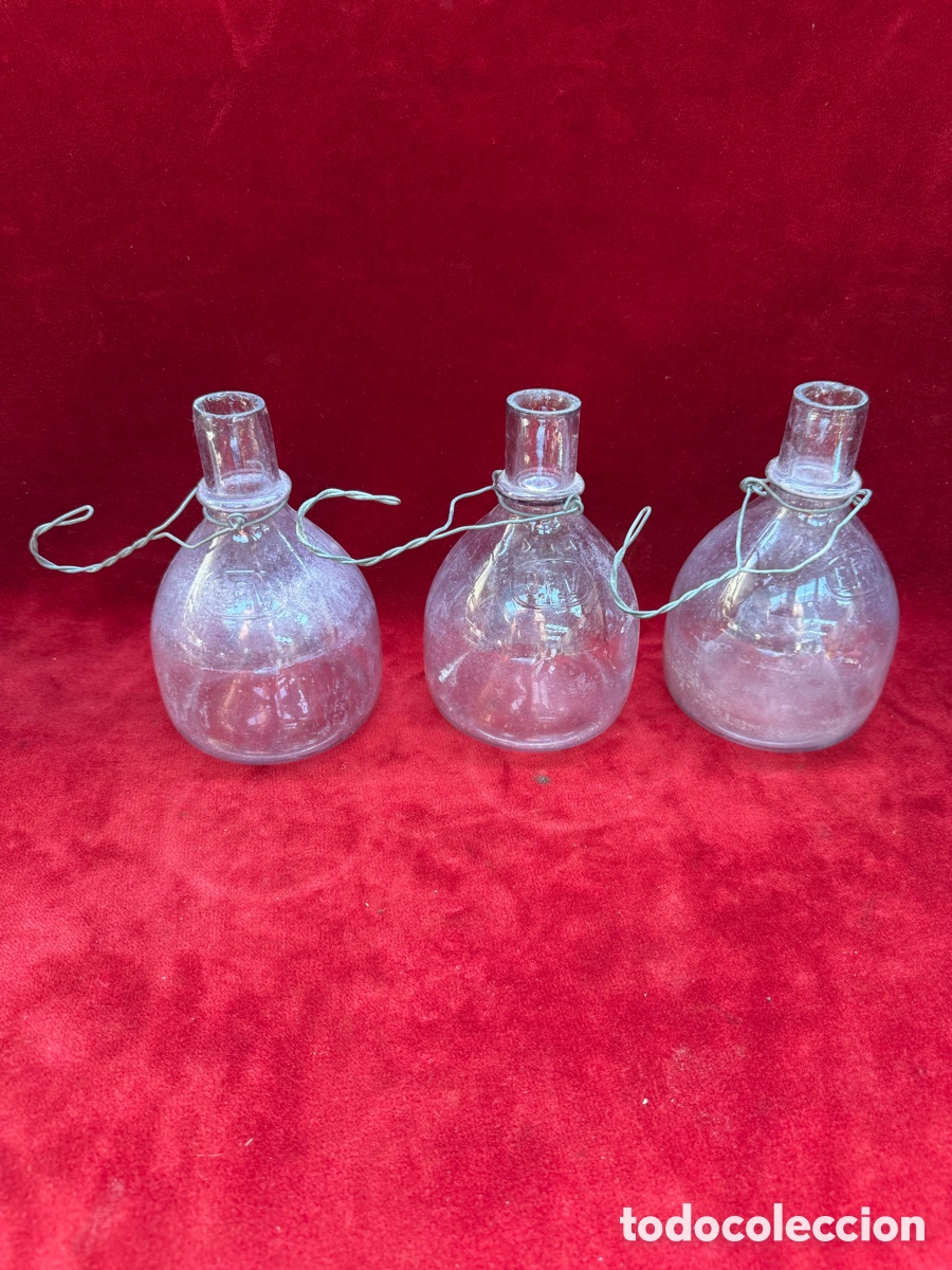 Antig&uuml;edades: Lote de 3 atrapamoscas antiguos de cristal E.F.V
