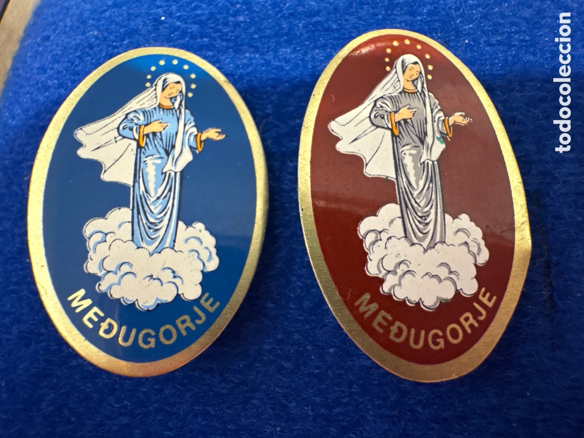Antig&uuml;edades: Pareja de broches con imagen religiosa (A2)
