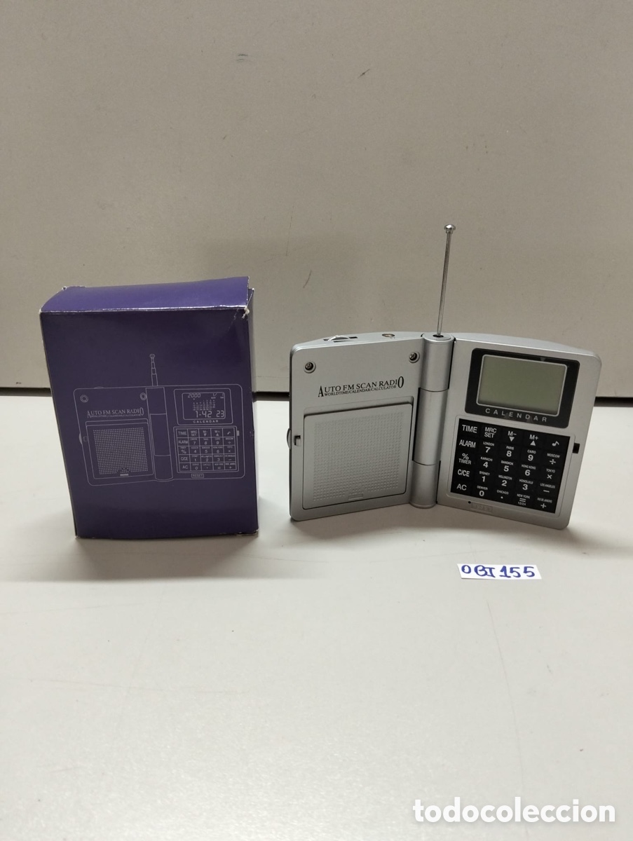 Antig&uuml;edades: reloj despertador y calculadora con calendario