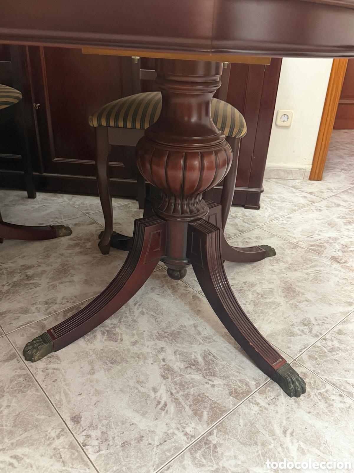 Antig&uuml;edades: Mesa de comedor antigua + 4 sillas - Foto 2