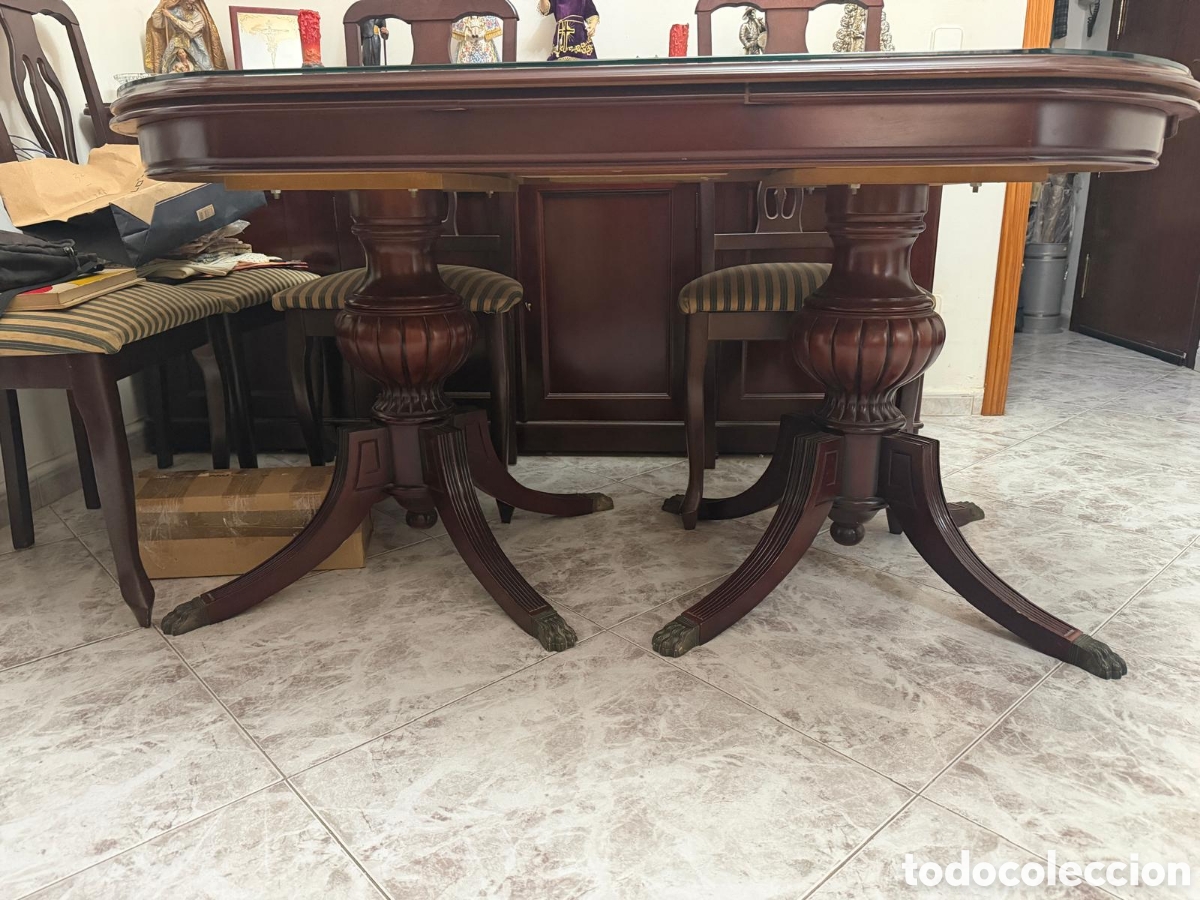 Antig&uuml;edades: Mesa de comedor antigua + 4 sillas
