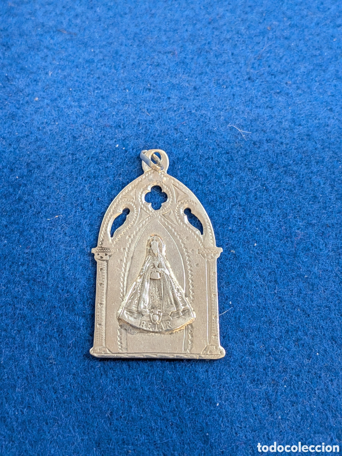 Antig&uuml;edades: medalla de la virgen en plata, Bejar (salamanca). REF-6746. ca4
