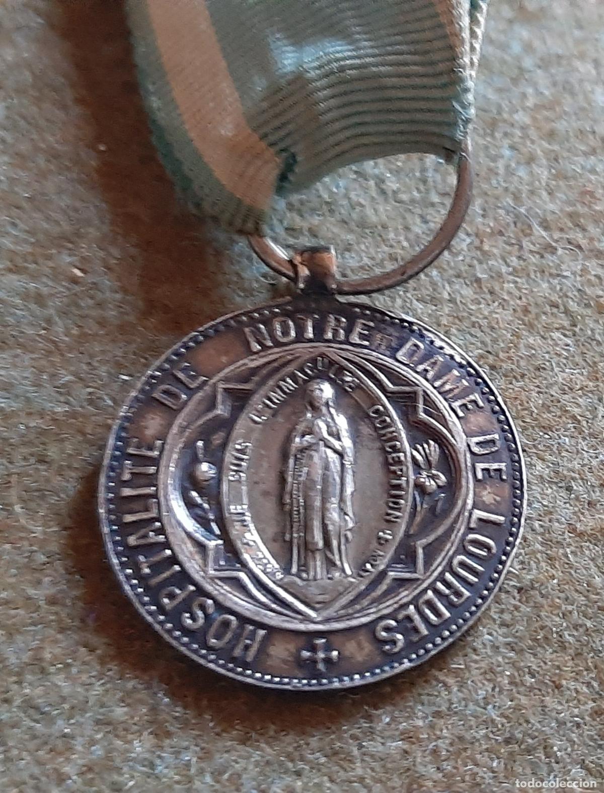 Antig&uuml;edades: MEDALLA DE PLATA HOSPITAL NOTRE DAME - LOURDES 1973