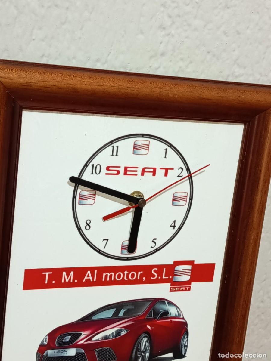 Antig&uuml;edades: RELOJ AZULEJO PROMOCI&Oacute;NAL DE SEAT - Foto 2