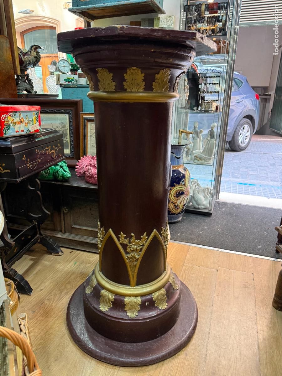 Antig&uuml;edades: ANTIGUA COLUMNA PEDESTAL DE MADERA PARA IMAGEN RELIGIOSA - MEDIDA 110X50 CM