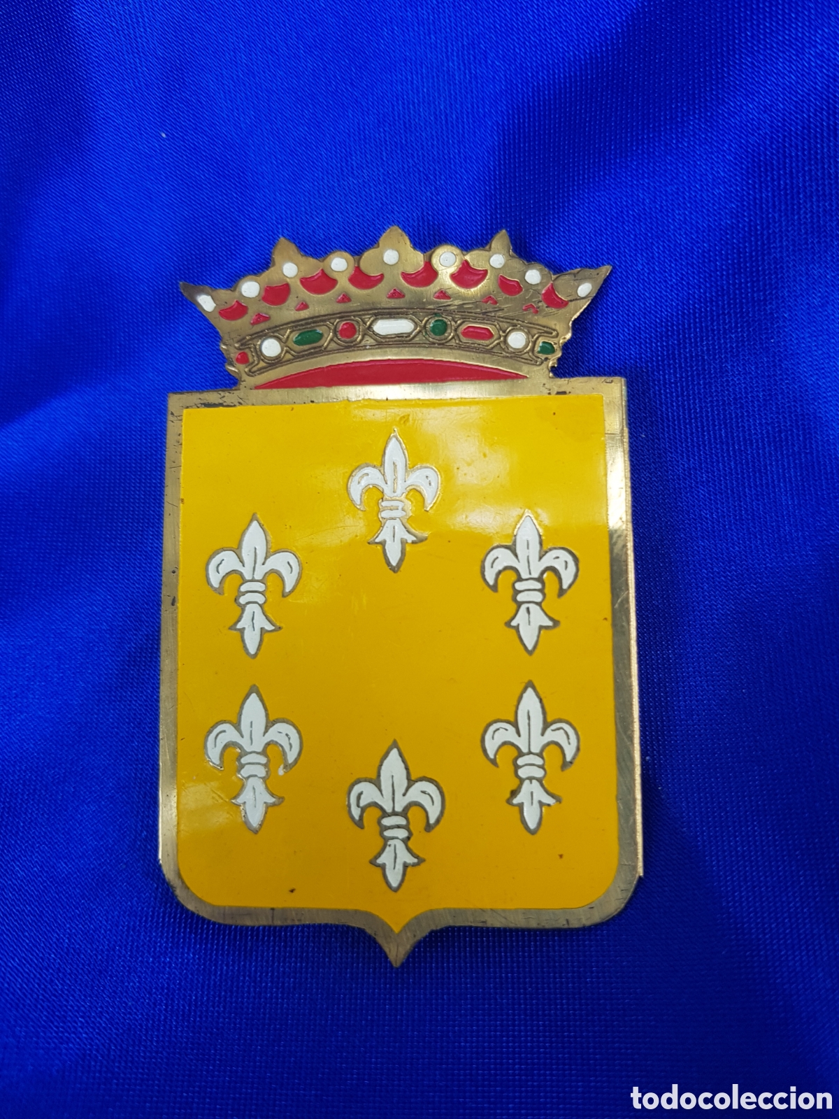 Antig&uuml;edades: ANTIGUA INSIGNIA ESMALTADA DE LA LEGI&Oacute;N ESPA&Ntilde;OLA.
