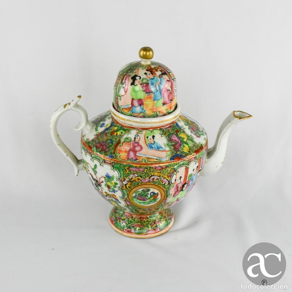 Antig&uuml;edades: Bule em porcelana da China, decora&ccedil;&atilde;o Mandarim, per&iacute;odo Guangxu, s&eacute;c. XIX N2