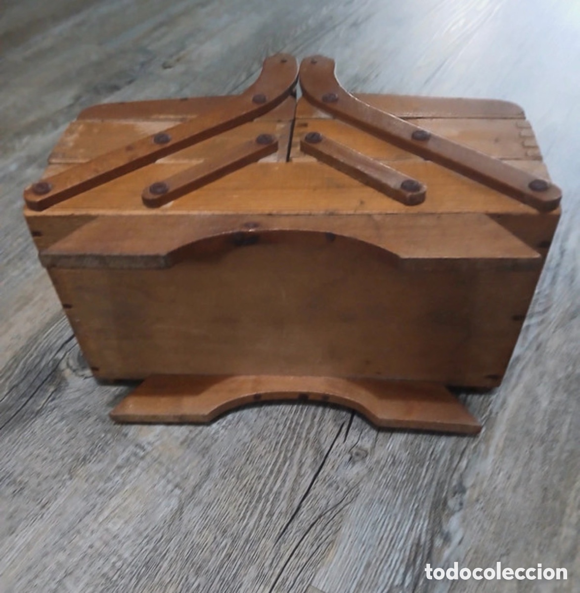 Antig&uuml;edades: Antiguo costurero acorde&oacute;n - Foto 2