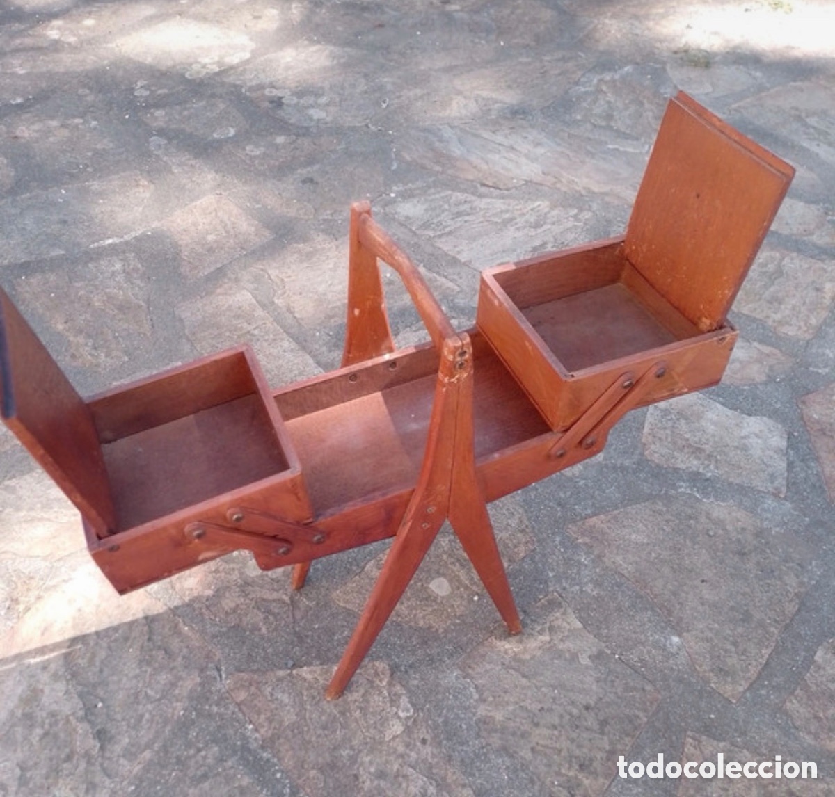 Antig&uuml;edades: Antiguo costurero extensible de pie - Foto 3