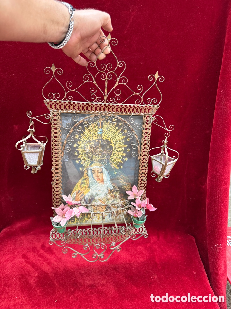 Antiques: Antigua capilla devocional de pared,relicario,Virgen Macarena!