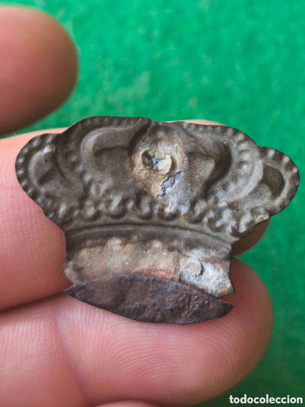 Antig&uuml;edades: Emblema antiguo corona - Foto 3