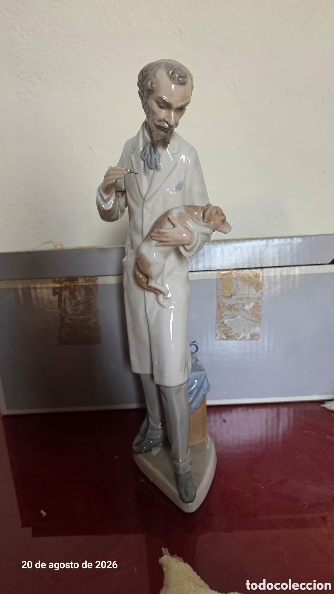 Antig&uuml;edades: Figura porcelana veterinario lladro