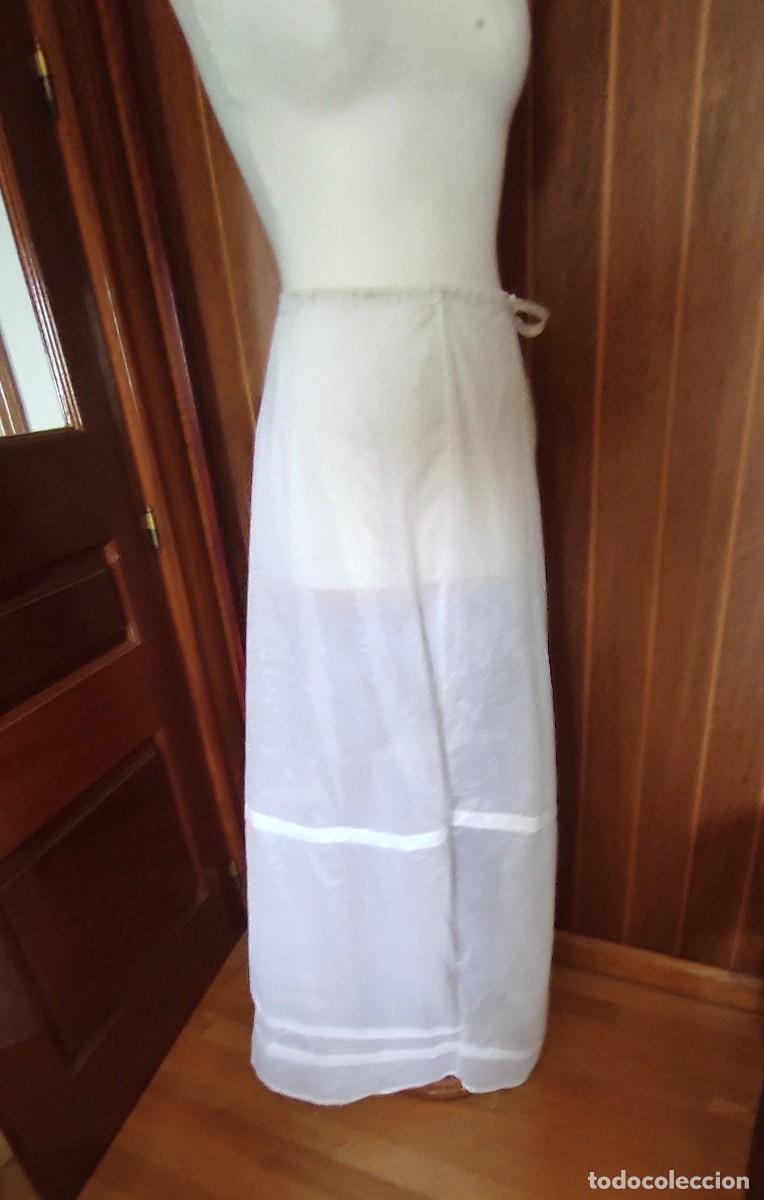 Antig&uuml;edades: ENAGUA / AHUECADOR VINTAGE PARA NOVIA O TRAJE REGIONAL (LARGA) &ndash; BLANCA.