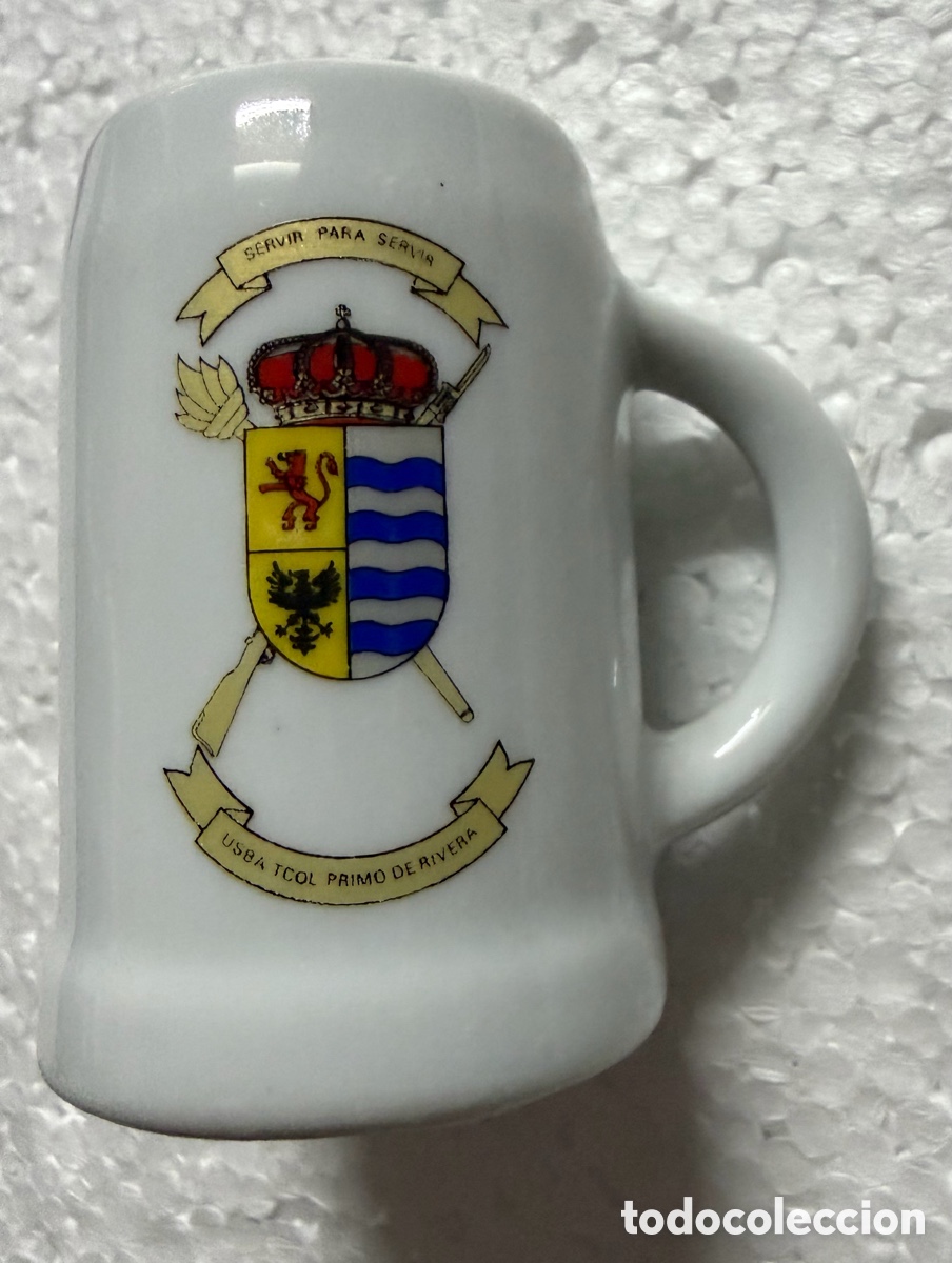 Antig&uuml;edades: JARRA MILITAR DE CER&Aacute;MICA EN MINIATURA USBA TCOL PRIMO DE RIVERA