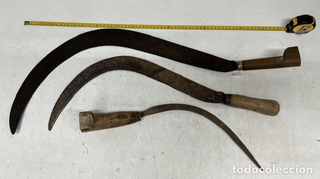 Antig&uuml;edades: Lote de tres hoces antiguas