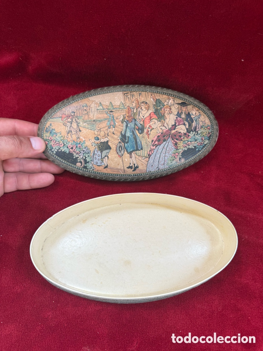 Antig&uuml;edades: Antigua caja de 1910,A la Marquise de Sevigne,Bombones