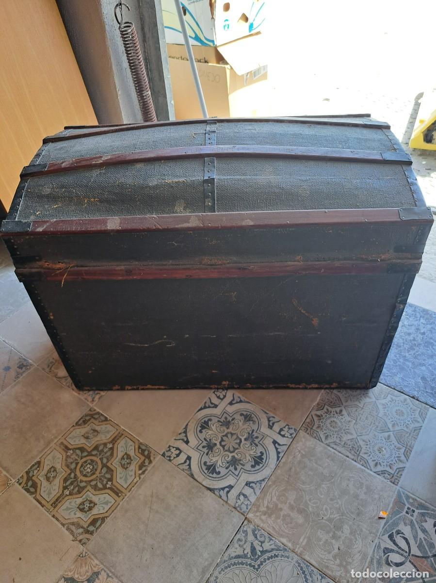 Antig&uuml;edades: Antiguo ba&uacute;l de barriga de madera. - Foto 6