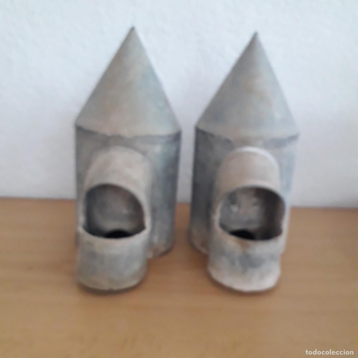 Antig&uuml;edades: 2 BEBEDEROS ANTIGUOS DE ZINC METAL