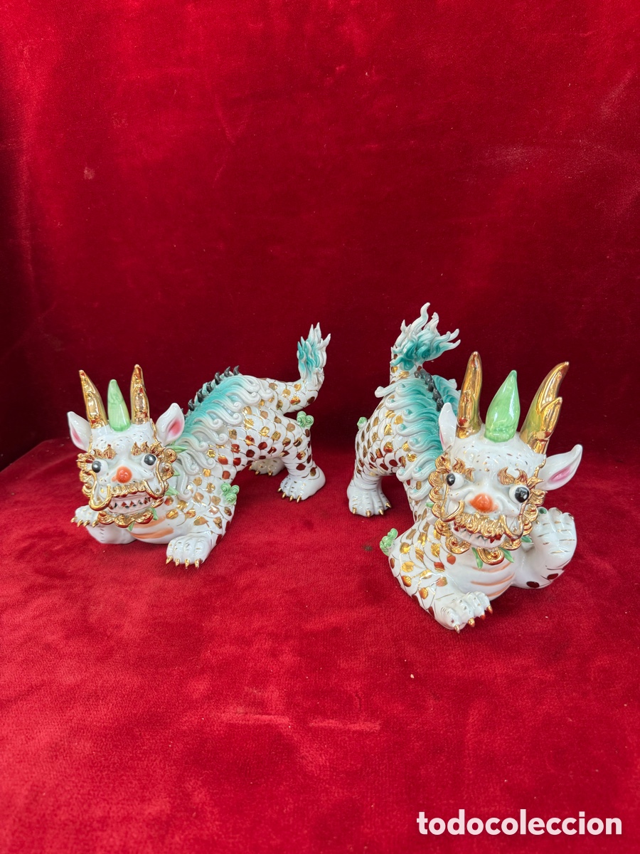 Antig&uuml;edades: Antigua y bonita pareja de Perros Foo de porcelana!