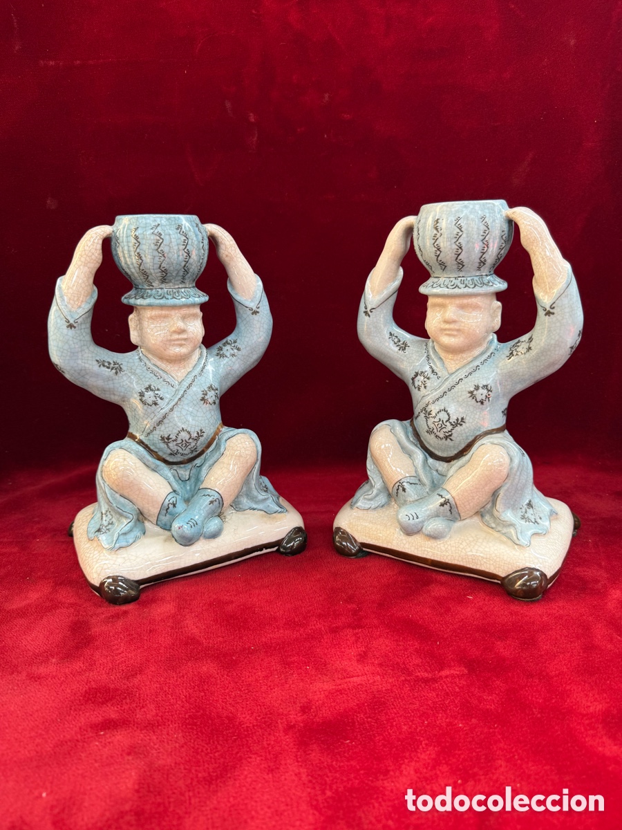 Antig&uuml;edades: Pareja de preciosos candelabros firmados y numerados