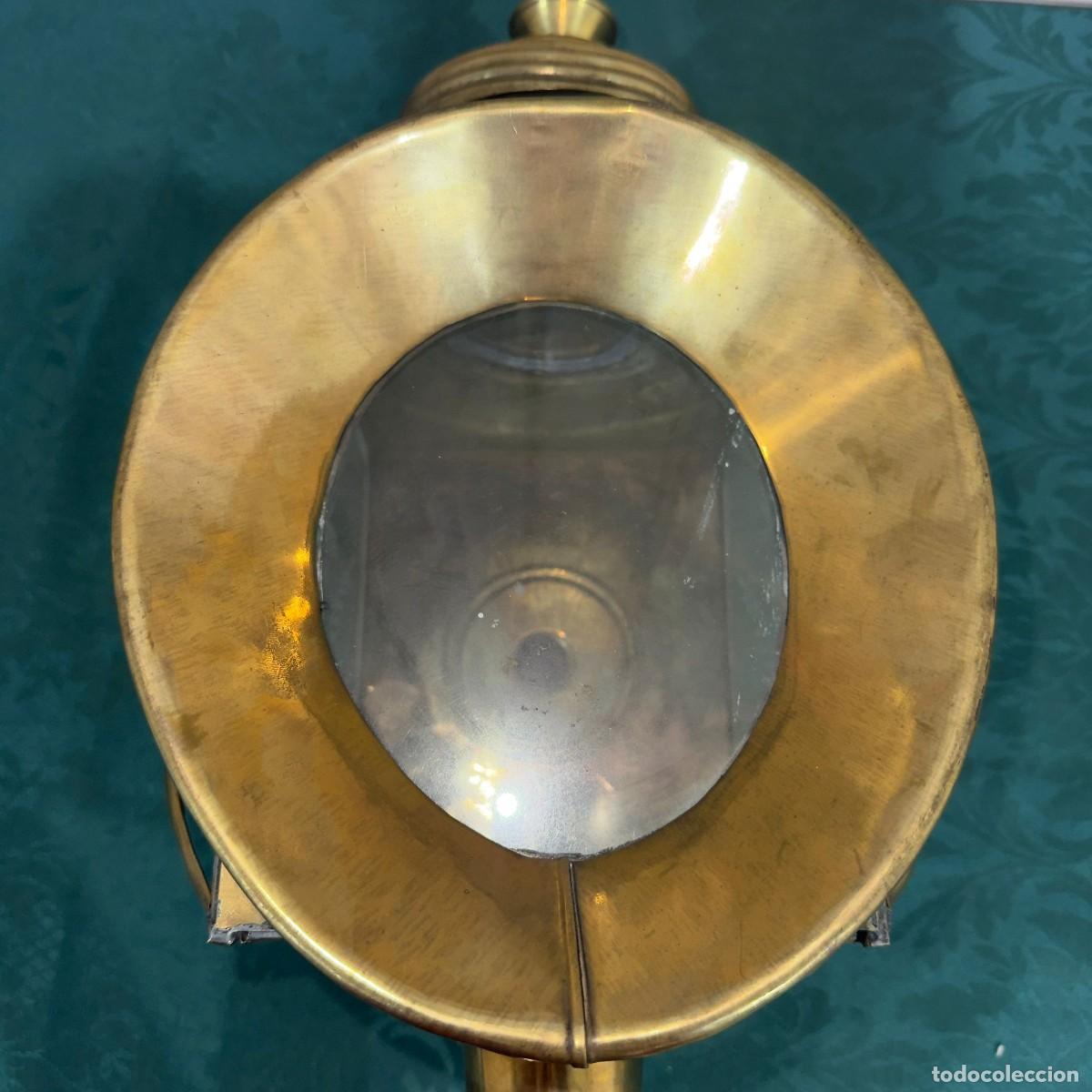 Antig&uuml;edades: Farol antiguo de carruaje de lat&oacute;n - Foto 6