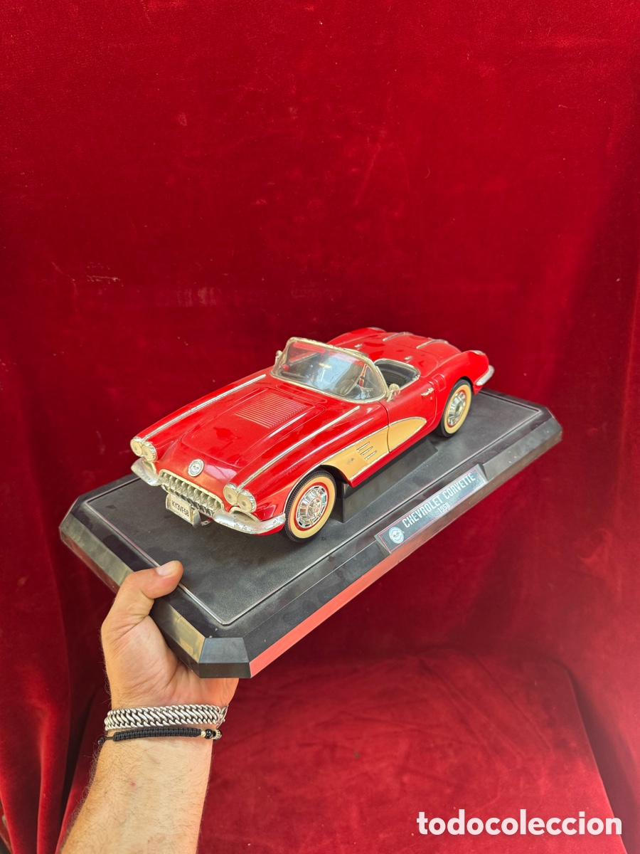 Antig&uuml;edades: Antigua y gran maqueta metalica de Corvette 1958!