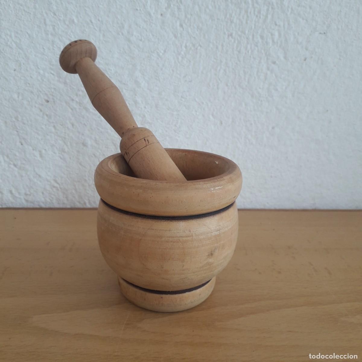 Antig&uuml;edades: MORTERO O ALMIREZ DE MADERA CON MAZA TALLADA
