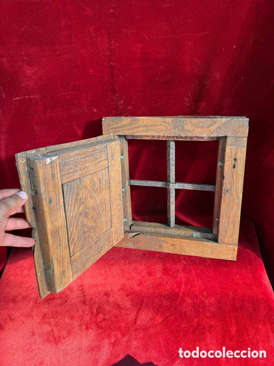 Antig&uuml;edades: Antigus y preciosa ventana con reja de forja!Ventanuco!