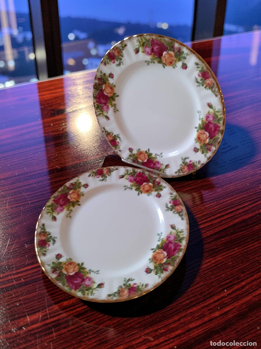 Antig&uuml;edades: Lote de 2 Platos de 20 cm Royal Albert Old Country Roses en muy buen estado