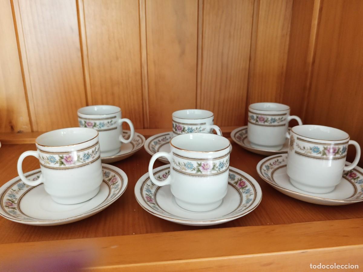 Antig&uuml;edades: 6 tazas y platos chinos. Con firma detras