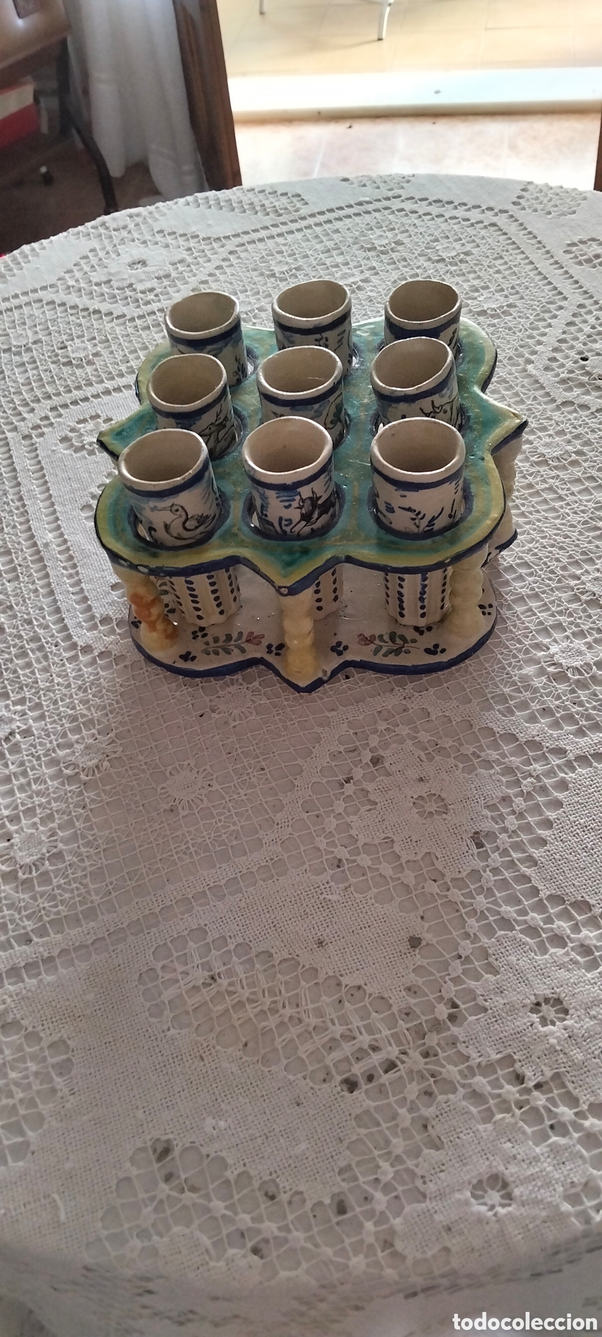 Antig&uuml;edades: VASERA O SOPORTE DE CERAMICA ESMALTADA.