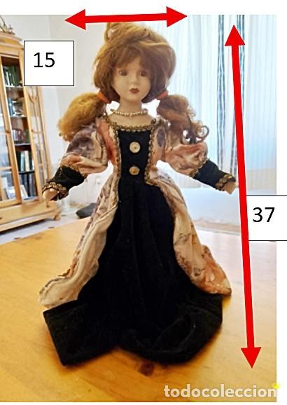 Antig&uuml;edades: MU&Ntilde;ECA DE PORCELANA EN MUY BUEN ESTADO.