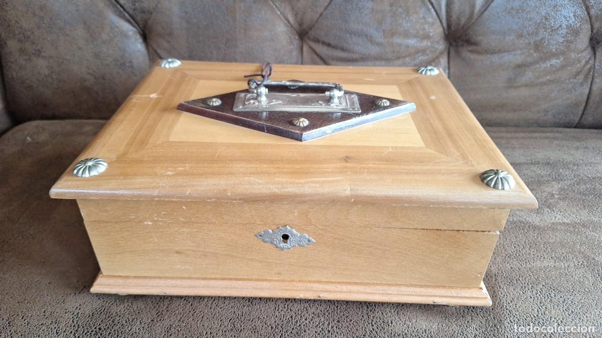 Antig&uuml;edades: Antigua Caja Joyero de Madera - Foto 2