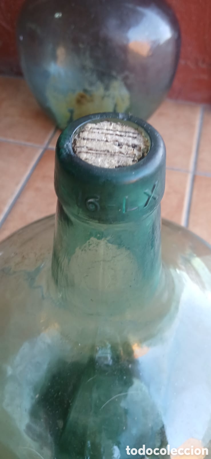 Antig&uuml;edades: ANTIGUA DAMAJUANA GARRAFA DE VIDRIO