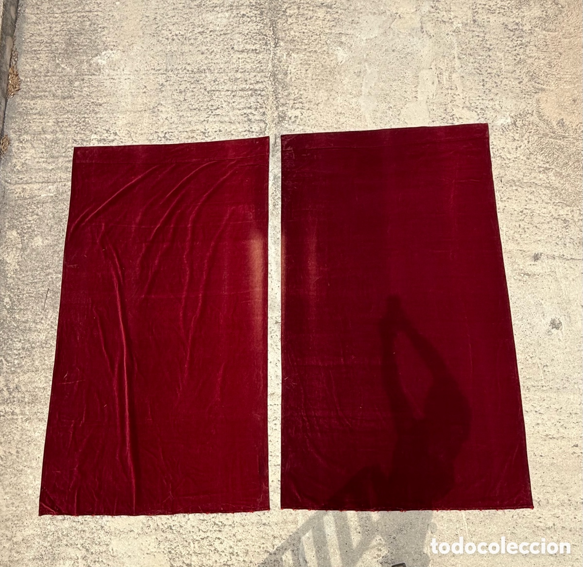 Antig&uuml;edades: Pareja de grandes cortinas de Iglesia(Altar,)Terciopelo!