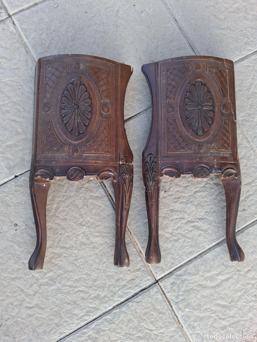 Antig&uuml;edades: Patas de madera maciza con frontal tallado