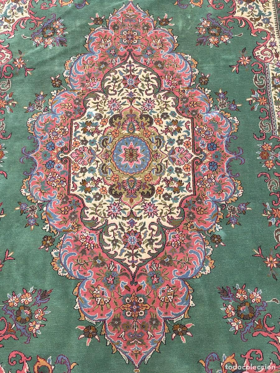 Antig&uuml;edades: Alfombra persa estilo Kerman