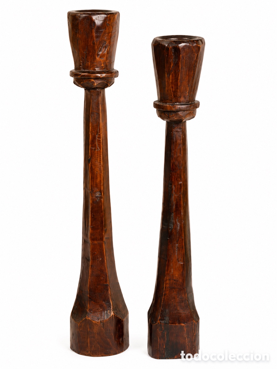 Antig&uuml;edades: Pareja de candelabros birmanos en madera de Padauk - Myanmar 1980&rsquo;s