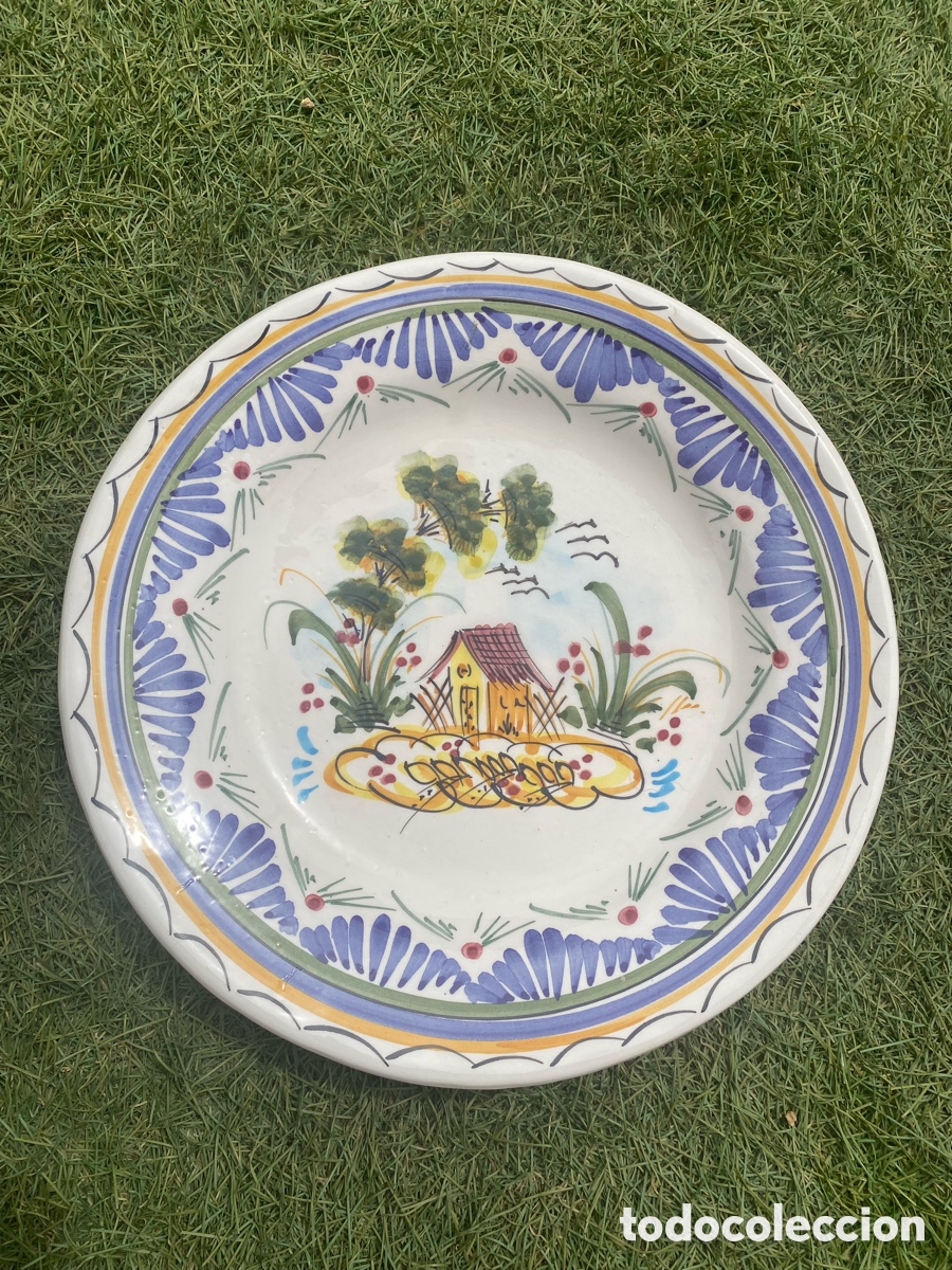 Antig&uuml;edades: Plato decorativo de cer&aacute;mica artesanal pintado a mano &ndash; Paisaje rural