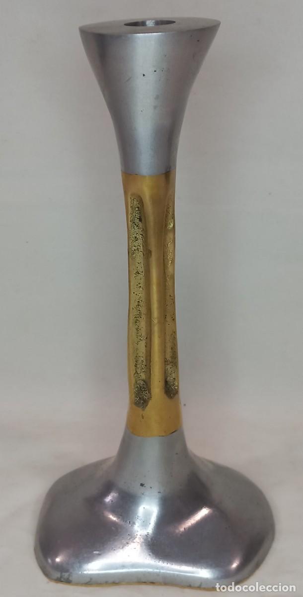 Antig&uuml;edades: CANDELABRO DE DISE&Ntilde;O EN ESTILO BRUTALISTA DE BRONCE Y ALUMINIO A&Ntilde;OS 80 DEL ARTISTA DAVID MARSHALL