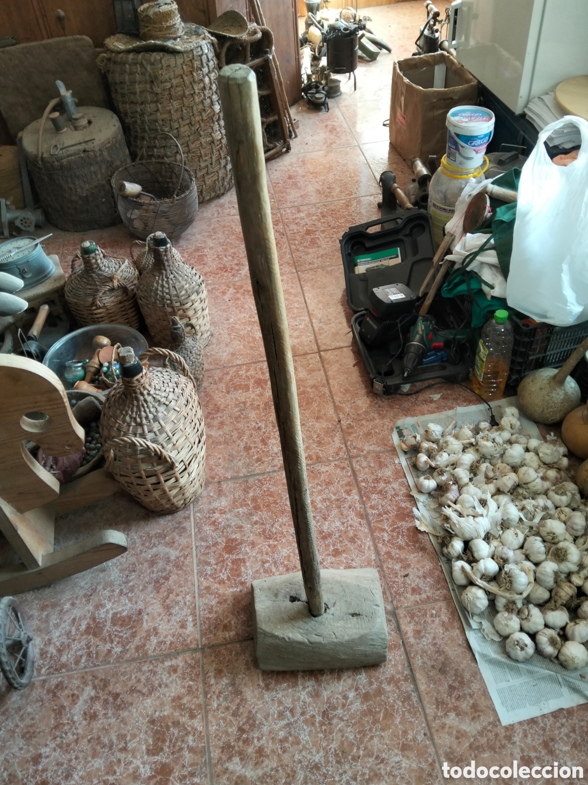 Antig&uuml;edades: PISON ANTIGUO DE MADERA