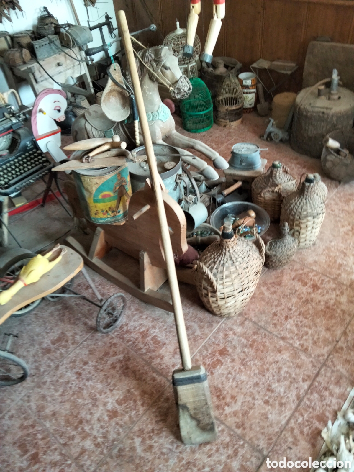 Antig&uuml;edades: ANTIGUO PISON DE MADERA