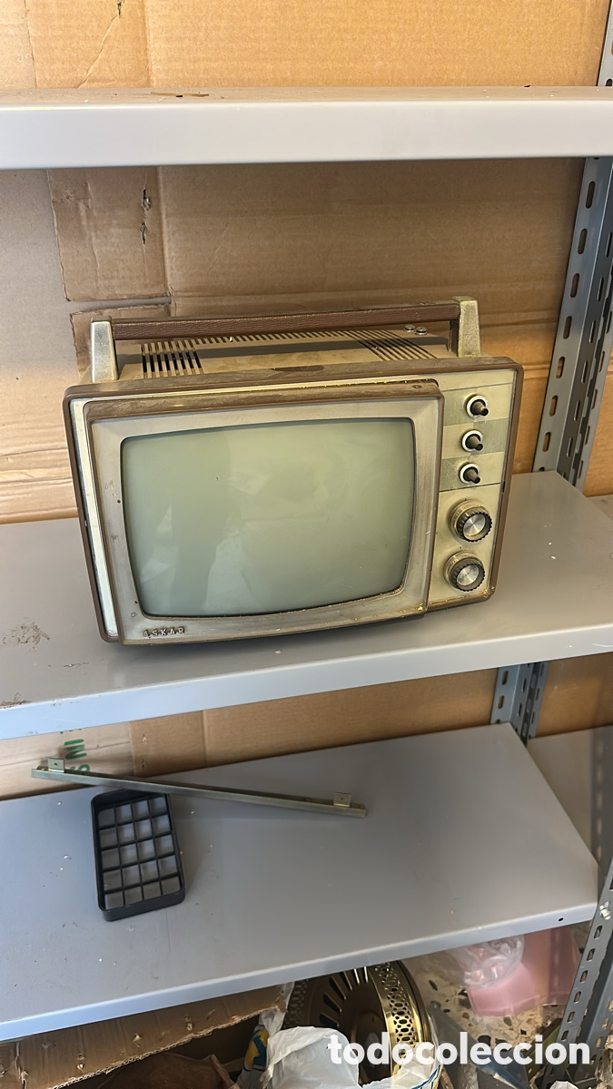 Antig&uuml;edades: Television antigia askar
