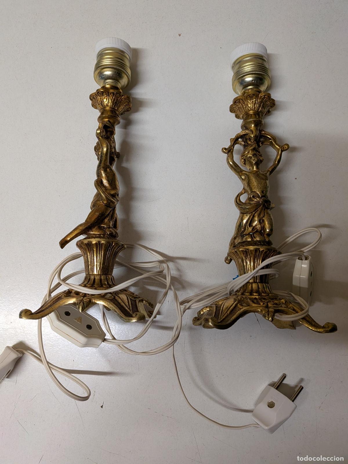Antig&uuml;edades: ANTIGUA PAREJA LAMPARAS MESILLA DE BRONCE